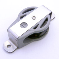 Kladka st�edn� se dv�ma bo�n�mi �chyty A