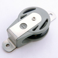 Kladka st�edn� se dv�ma bo�n�mi �chyty B